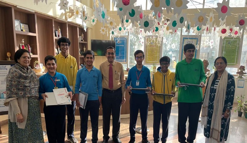 The Shriram Millennium School Noida emerges Overall Champion at AI Covid Warrior Contest 2021