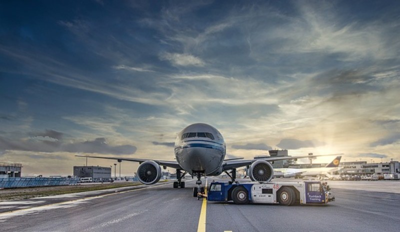 Air passengers call for more retail opportunities and slicker online checkout
